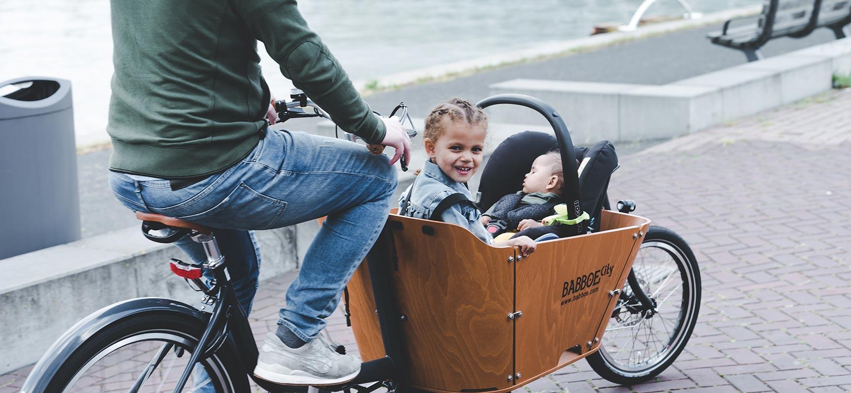 Missend Giotto Dibondon Woordvoerder Handig! Een maxi cosi in de bakfiets meenemen | Babboe