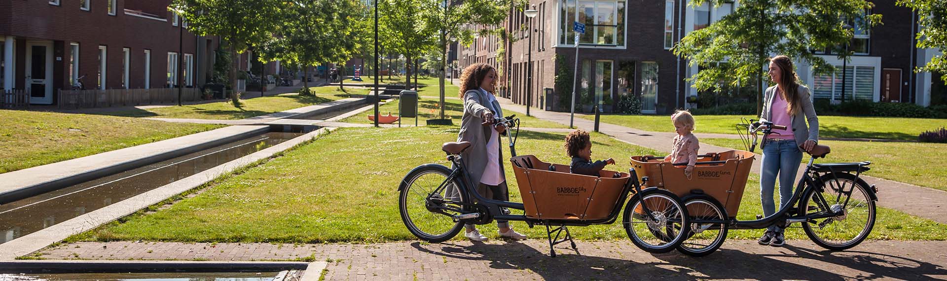 Babboe E-City,biporteur électrique pour transport d'enfants avec moteur  arrière