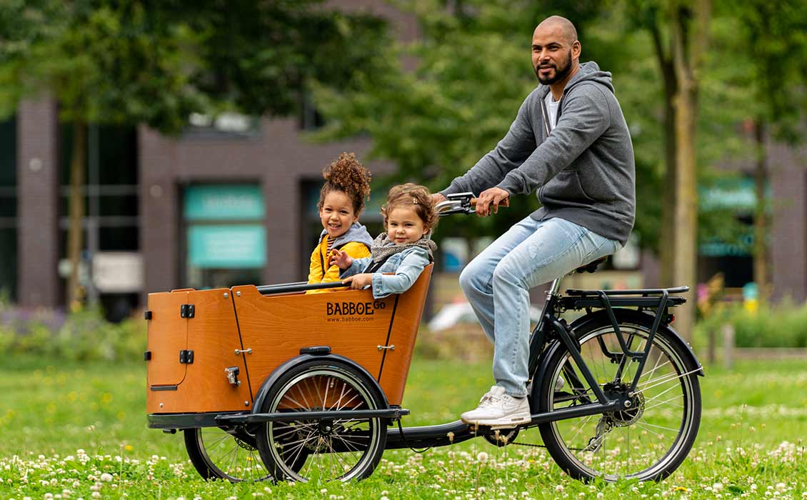 Vélo cargo avec moteur de roue arrière